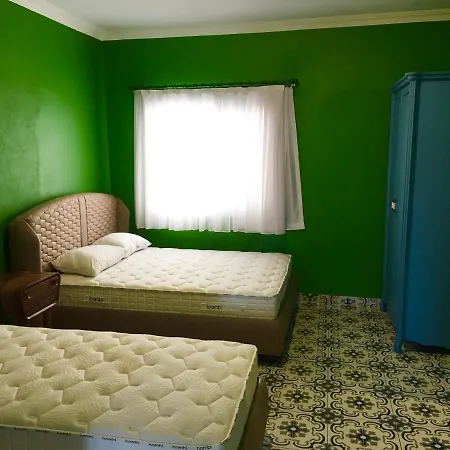 Izmir çeşmede Yazlık Kışlık Daire Daire Çeşme