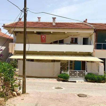 Izmir Cesmede Yazlik Kislik Daire Apartament