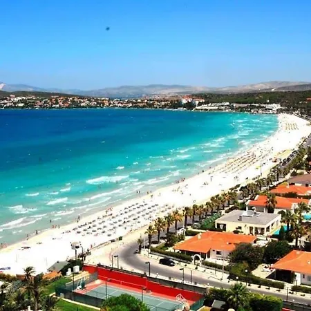 Izmir Cesmede Yazlik Kislik Daire Apartament